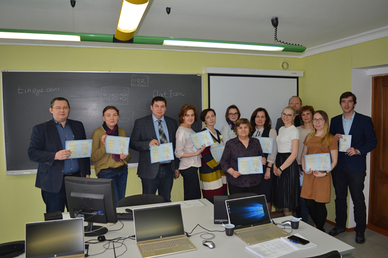 Обучение преподавателей и специалистов ИДПО по программе повышения квалификации «Логический и визуальный дизайн лекции»